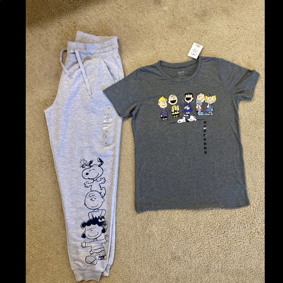 PEANUTS NEW OUTFIT - Picture 2 of 13